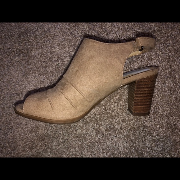 naturalizer sybil bootie